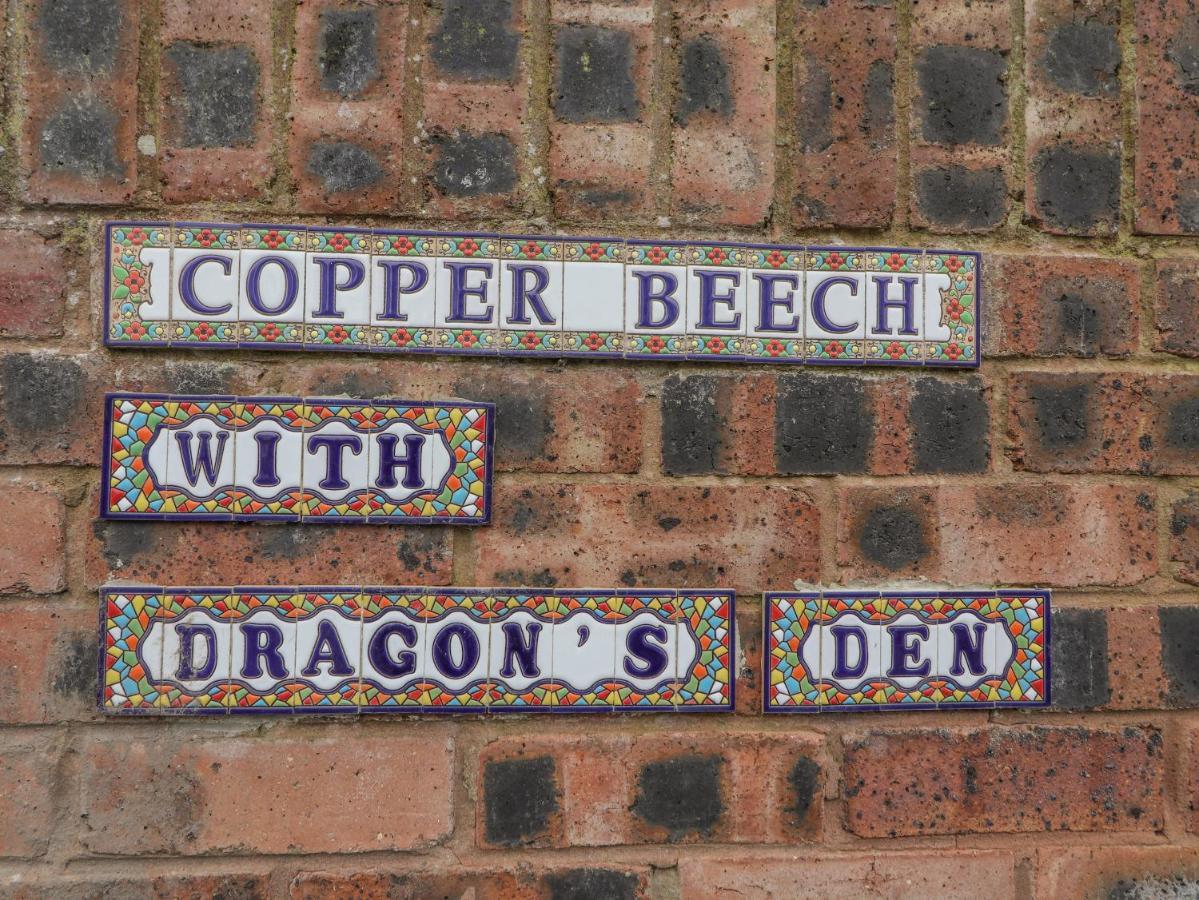 Dragon'S Den Apartment Chester Ngoại thất bức ảnh